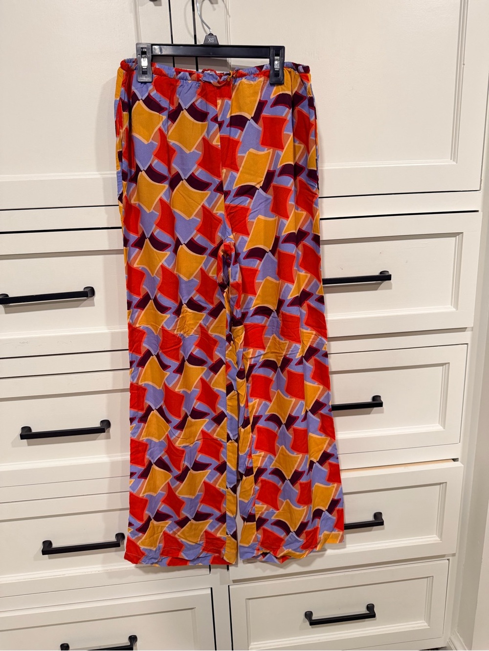Andie Multicolor Geometric-Print Pants in Red, Lavender & Mustard